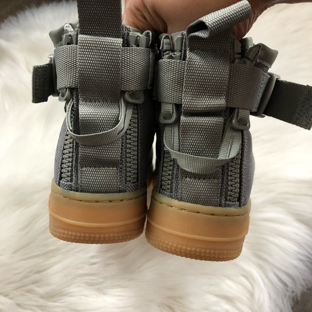 Brand New Nike Air Force 1 SF Mid Olive + Gum - Picture 5 of 8